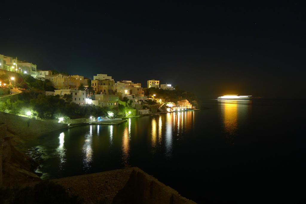 Apollonos Seafront Apartment Ermoúpoli Eksteriør bilde